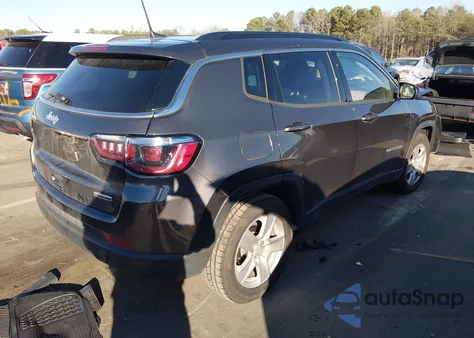 2022 Jeep Compass Latitude Fwd z USA, uszkodzony, nr VIN 3C4NJCBB8NT138401